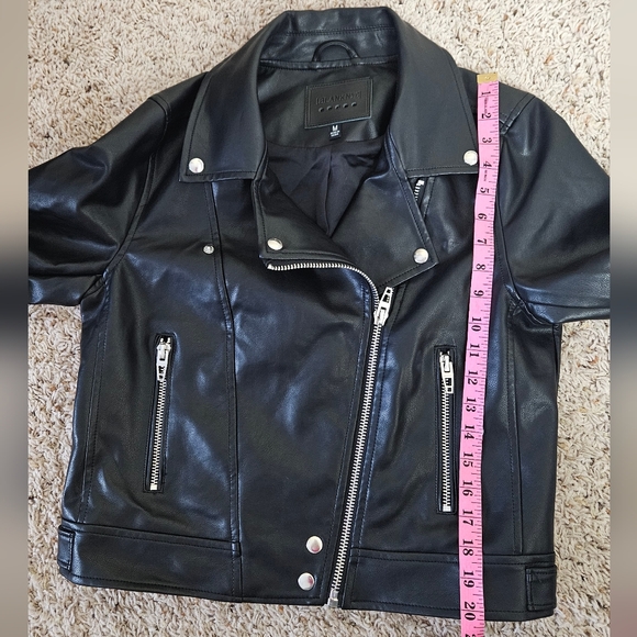 BlankNYC Black Faux Leather Edgy Moto Jacket Size Medium #12-20 - Picture 9 of 13